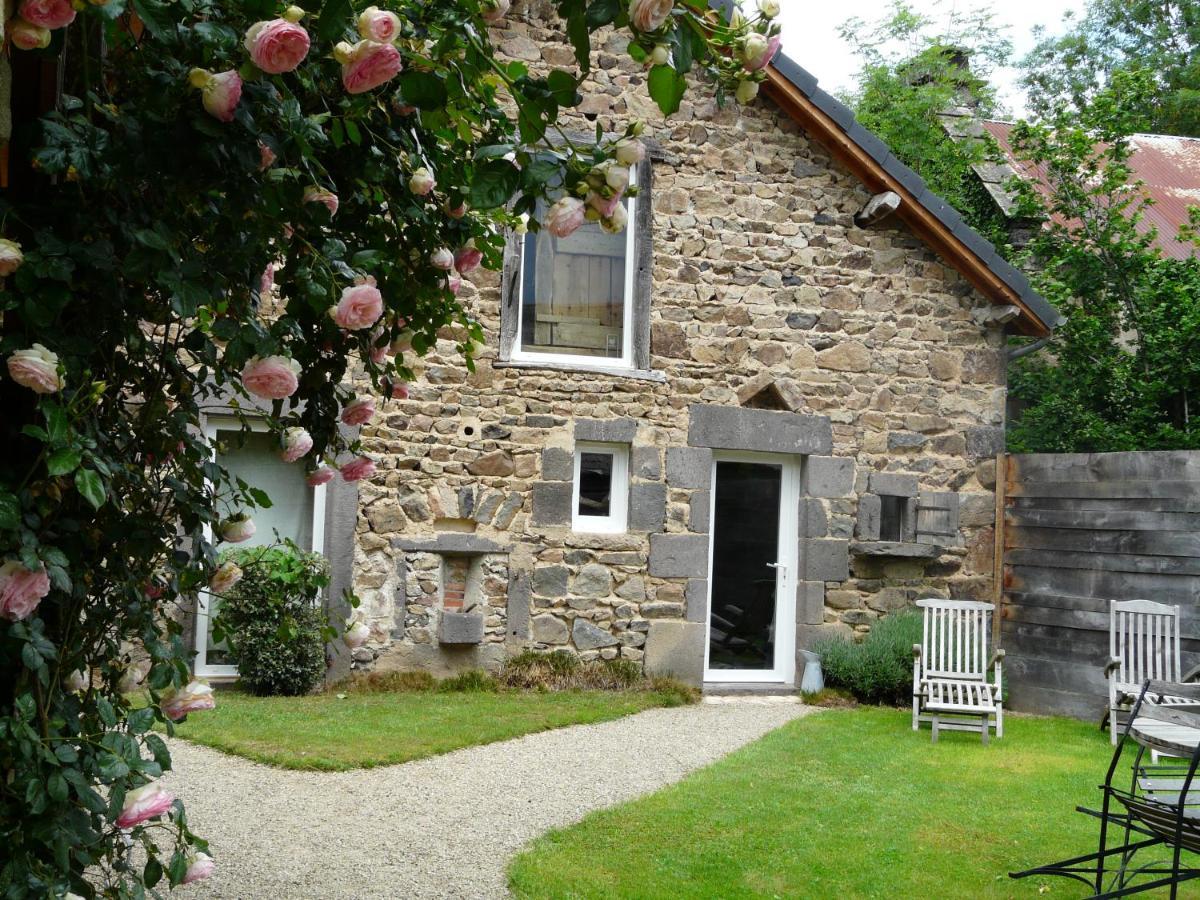 Suites De Campagne Les Eydieux, Petits Dejeuners Inclus Saint-Angel  Exterior foto