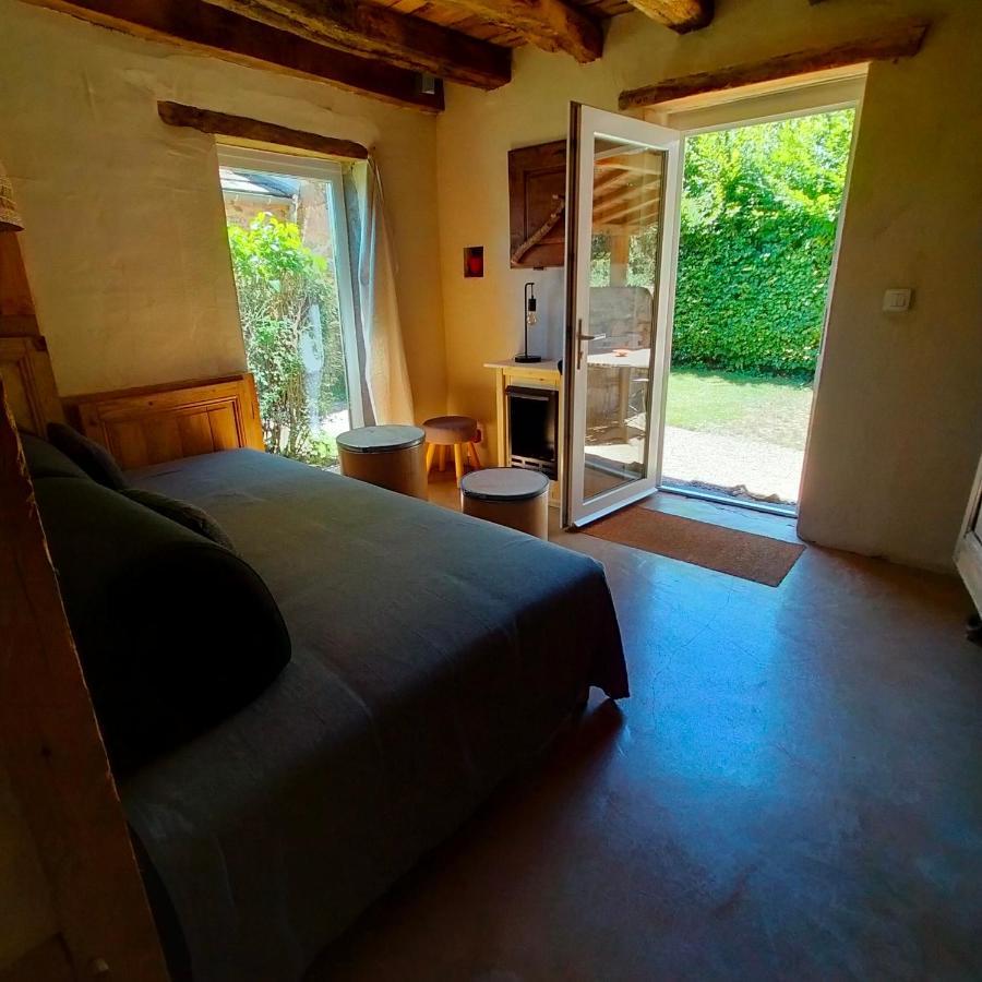 Suites De Campagne Les Eydieux, Petits Dejeuners Inclus Saint-Angel  Exterior foto