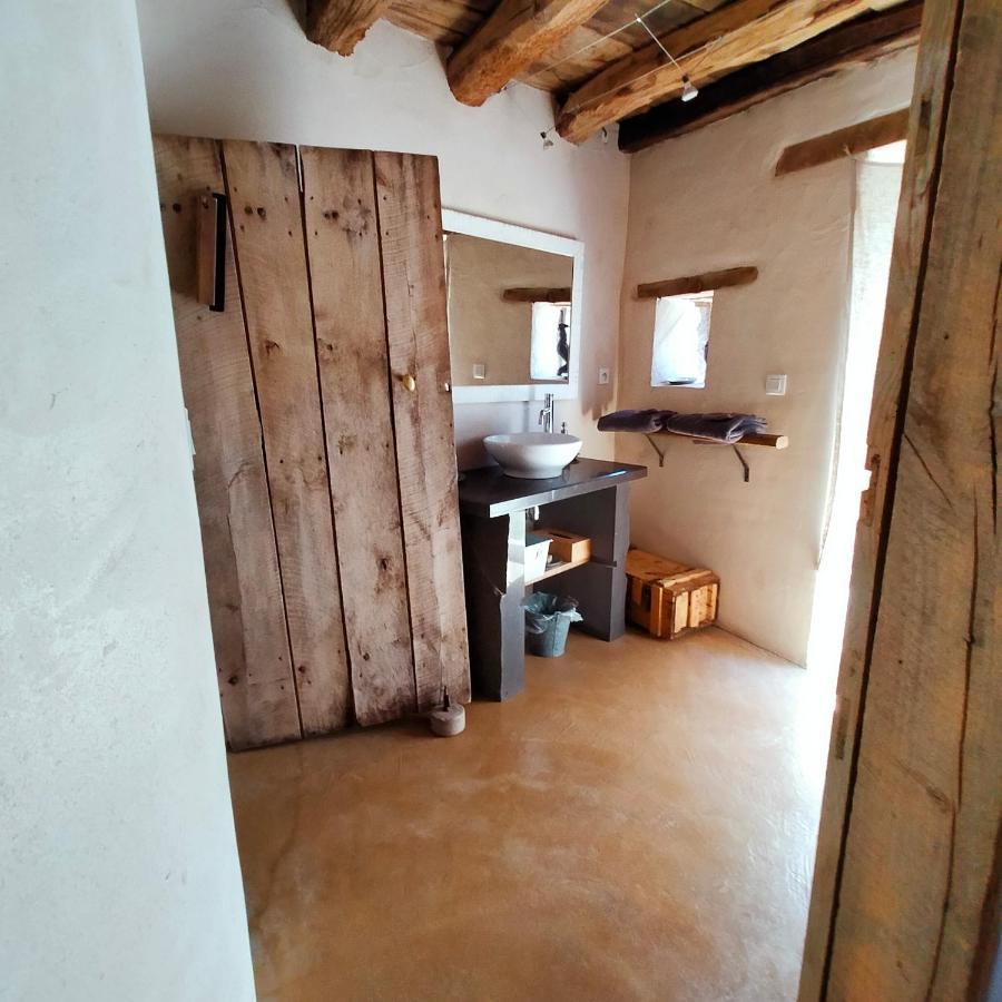 Suites De Campagne Les Eydieux, Petits Dejeuners Inclus Saint-Angel  Exterior foto